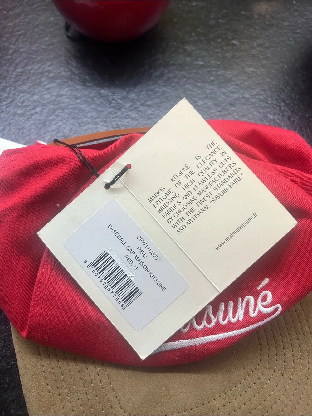 MAISON KITSUNÉ Red Canvas Cap with Tan Suede Brim